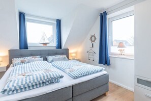 Bügeleisen/Bügelbrett, kostenloses WLAN, Bettwäsche