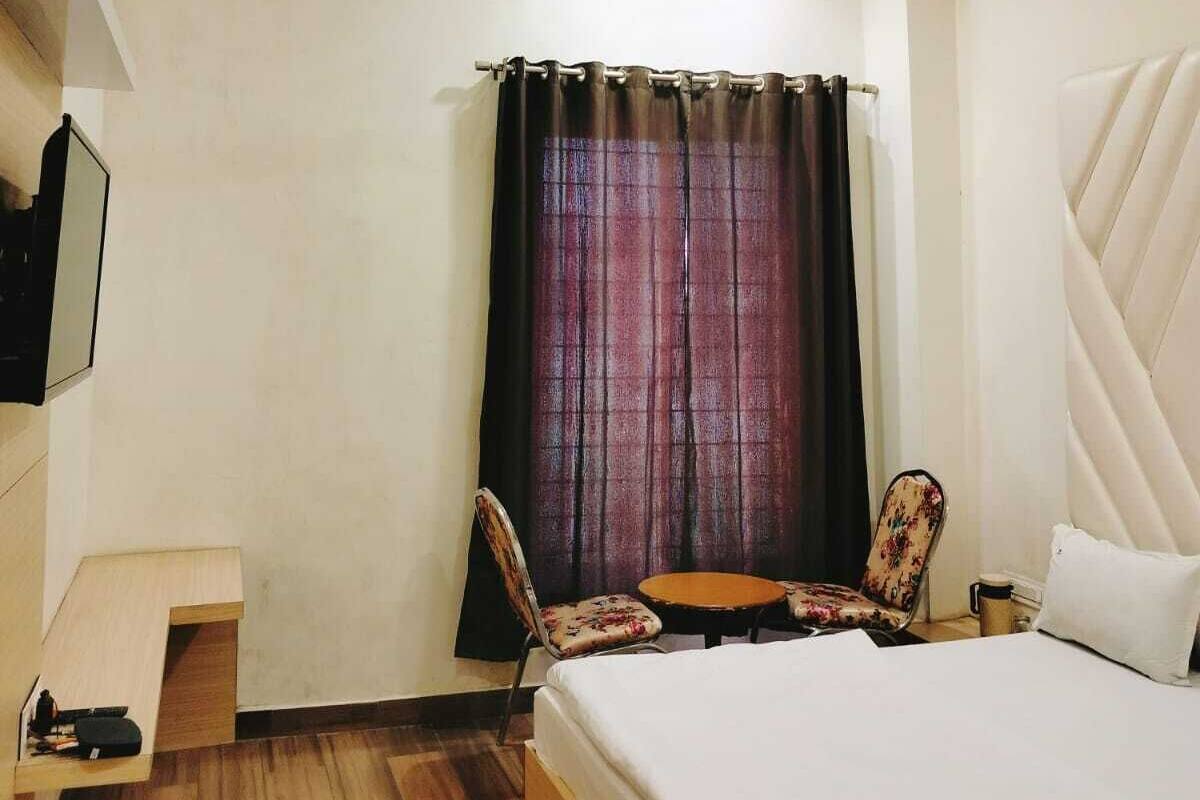 Premium Room, City View | Free WiFi