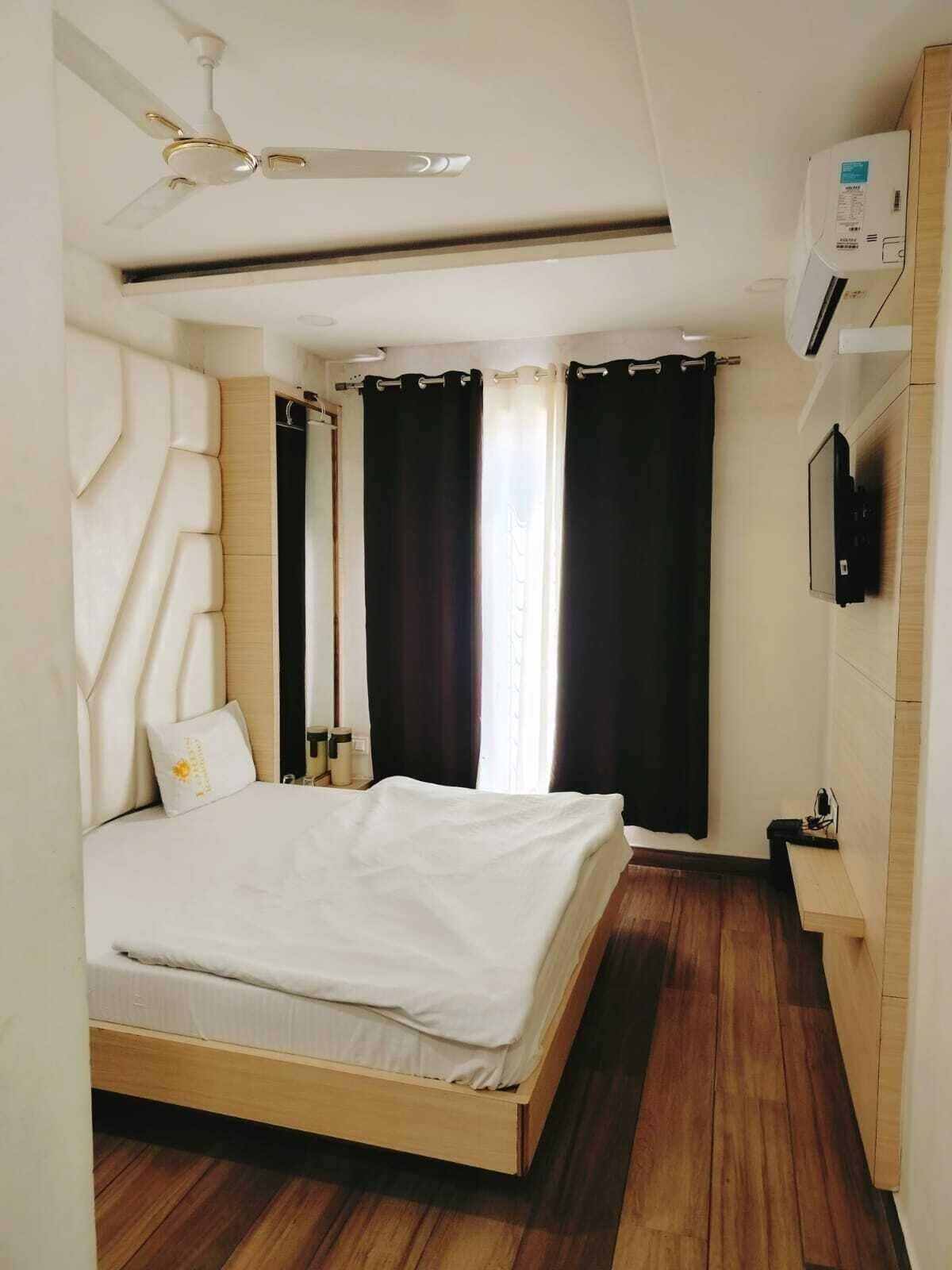 Deluxe Room | Free WiFi