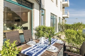 Outdoor dining - Beach castle "Deep Blue" 01.b (Burgtiefe, Fehmarn)