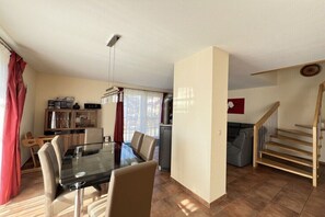 Dining - Holiday home in Koserow with swimming pool (Koserow)