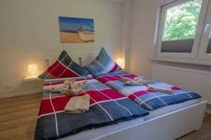Travel cot, free WiFi, bed sheets - Holiday apartment with 1 bedroom (Karlshagen)