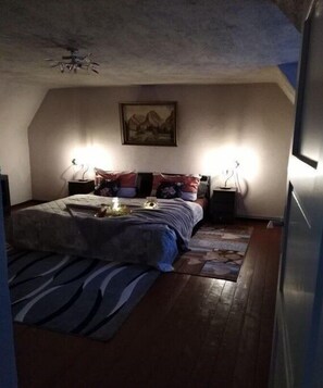 2 Schlafzimmer, Bügeleisen/Bügelbrett, kostenloses WLAN, Bettwäsche