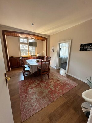 Interior - In the heart of Baden-Baden—spacious apartment with a balcony, 5 minutes from all the highlights (Baden-Baden)