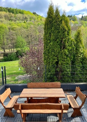 Outdoor dining - Ferienwohnung im Erdgeschoss  in Willingen (Willingen)