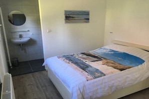 Room - Holiday home with 3 bedrooms (Julianadorp aan zee)