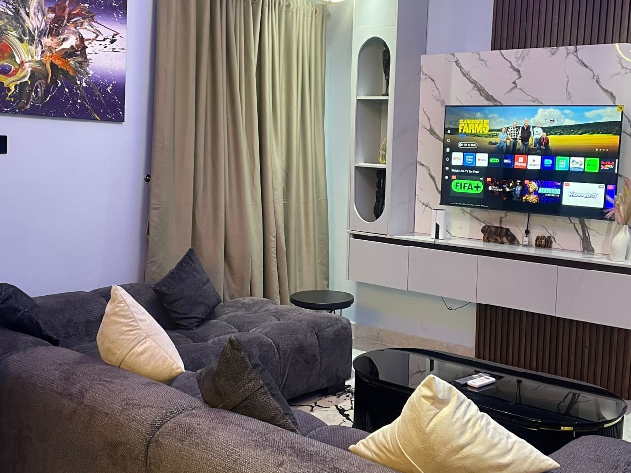 Appartement Luxe, 2 chambres, non-fumeurs, service de ménage | Coin séjour