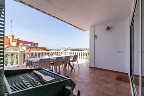 Outdoor dining - 143 - Spacious Villa with Private Pool & Stunning Views (Fuengirola)