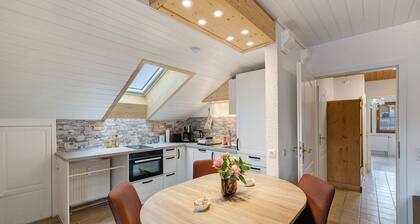 Apartment 'Holiday Idyll in Ostfeld' with Private Terrace, Garden, and Wi-Fi