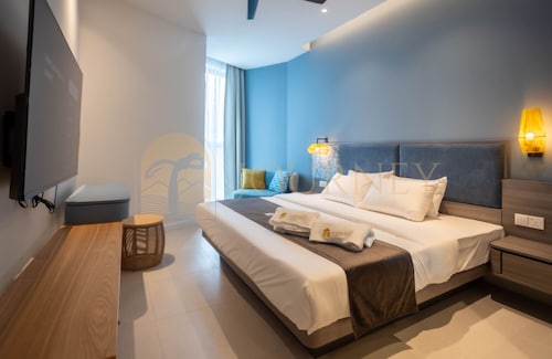 Assana & Merissa by T Journey, Tropicana Cenang