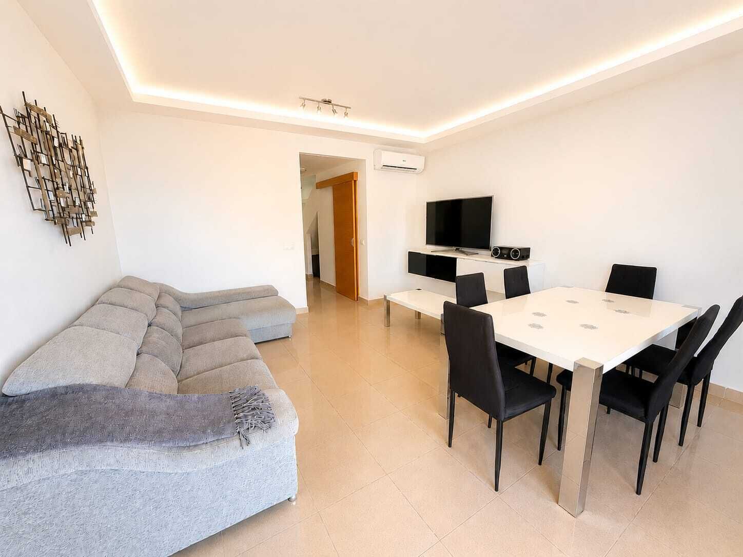 Penthouse Vista Mar, Gran Tarajal, 6 Pers, Near The Beach, Pool, Fitness Center - Gran Tarajal