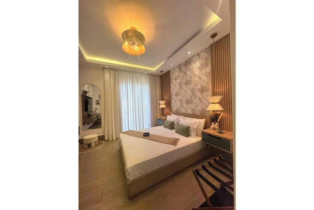 1 Schlafzimmer, Zimmersafe, Schreibtisch, Bügeleisen/Bügelbrett
