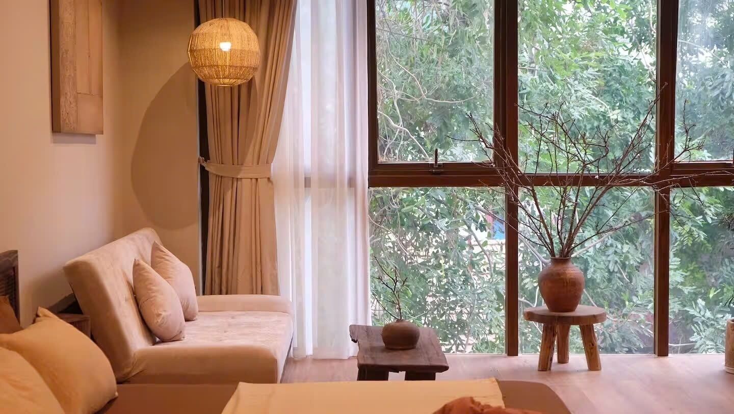 Hideout: Romantic Bathtub Escape At Old Quarter - Hanoi
