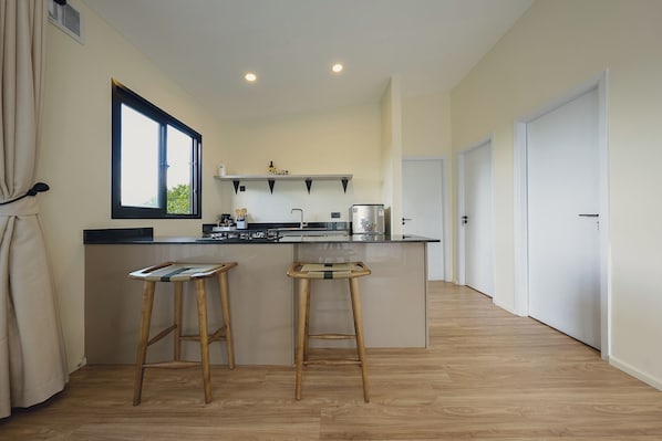 Family Suite, Valley View | Private kitchen | Coffee/tea maker, fridge, microwave, oven - Aloe Valley (Ndaragwa)