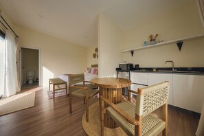 Standard Studio Suite, Valley View | Premium bedding, down comforters, desk, laptop workspace - Aloe Valley (Ndaragwa)