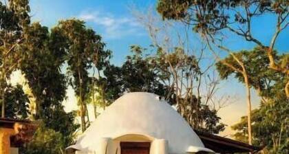 Romantic Dome with Jacuzzi and Heated Pool