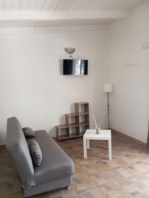Standard Studio | Living area