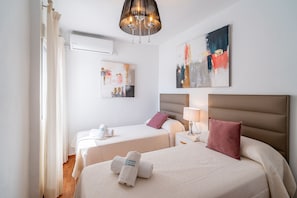 19 Schlafzimmer, Bügeleisen/Bügelbrett, kostenloses WLAN, Bettwäsche