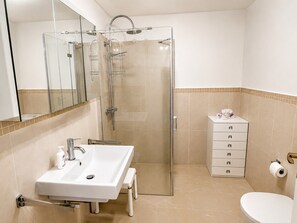 Apartment | Badezimmer