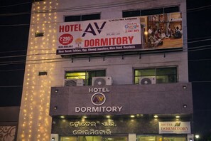 Exterior detail - HOTEL AV DORMITORY (Rourkela)