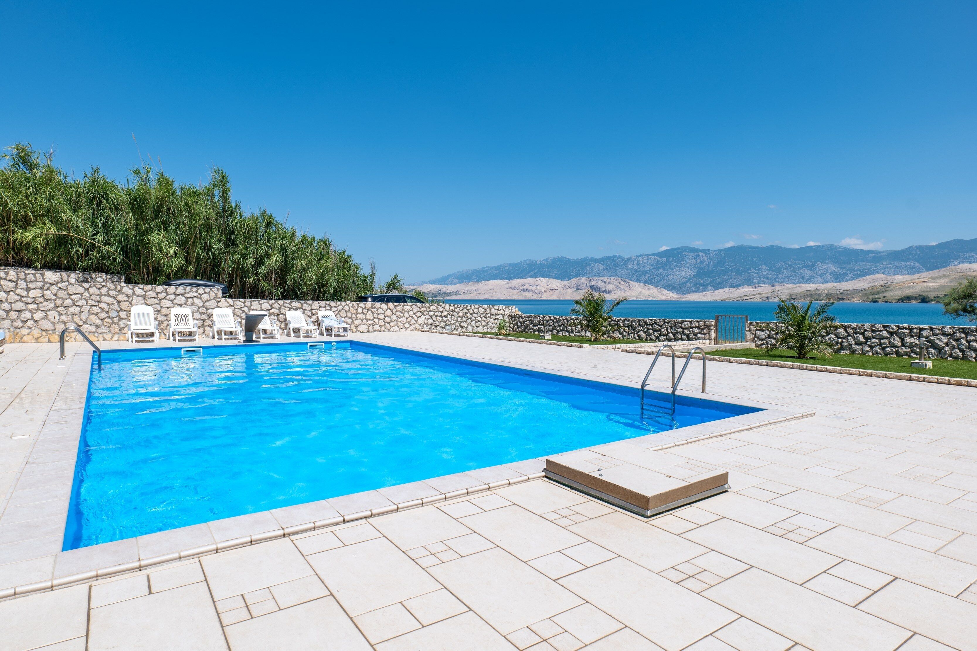Piscina all'aperto