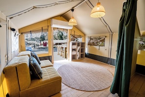 Tent, Balcony, Garden View | Interior