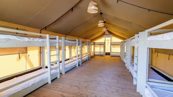 Zelt, Mehrere Betten, Balkon, Gartenblick | Kostenloses WLAN