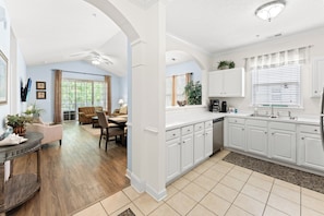 Interior - Barefoot Arbor Trace 834 Free Shuttle Pool/Beach (North Myrtle Beach)