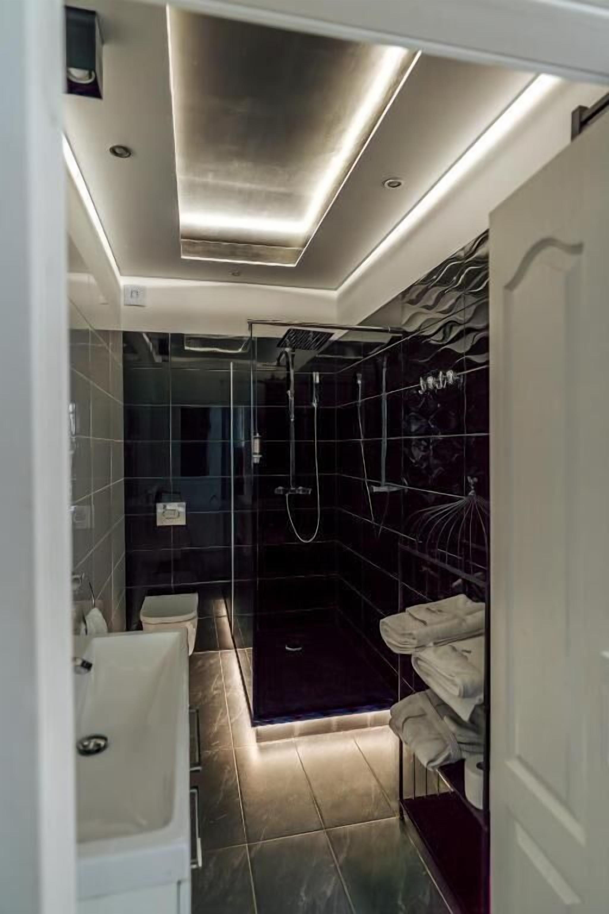 Apartment, Lake View | Bathroom