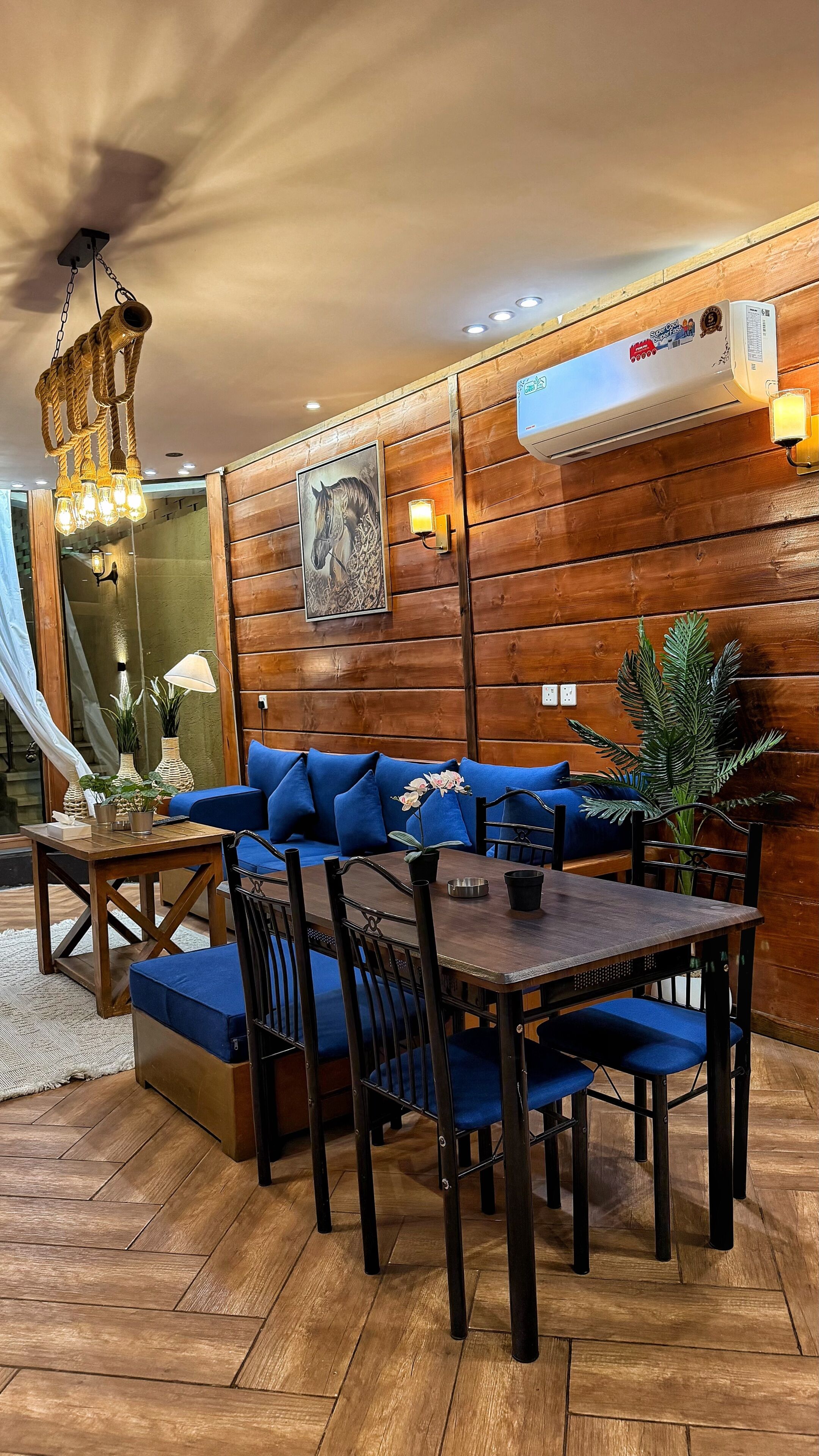 Luxury Suite, Executive Level | Dining