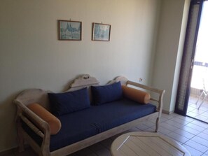 Living area - Jason Hotel Apartments (RETHYMNON)