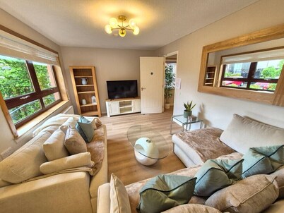 P & N Villa | En-suite | Private Parking