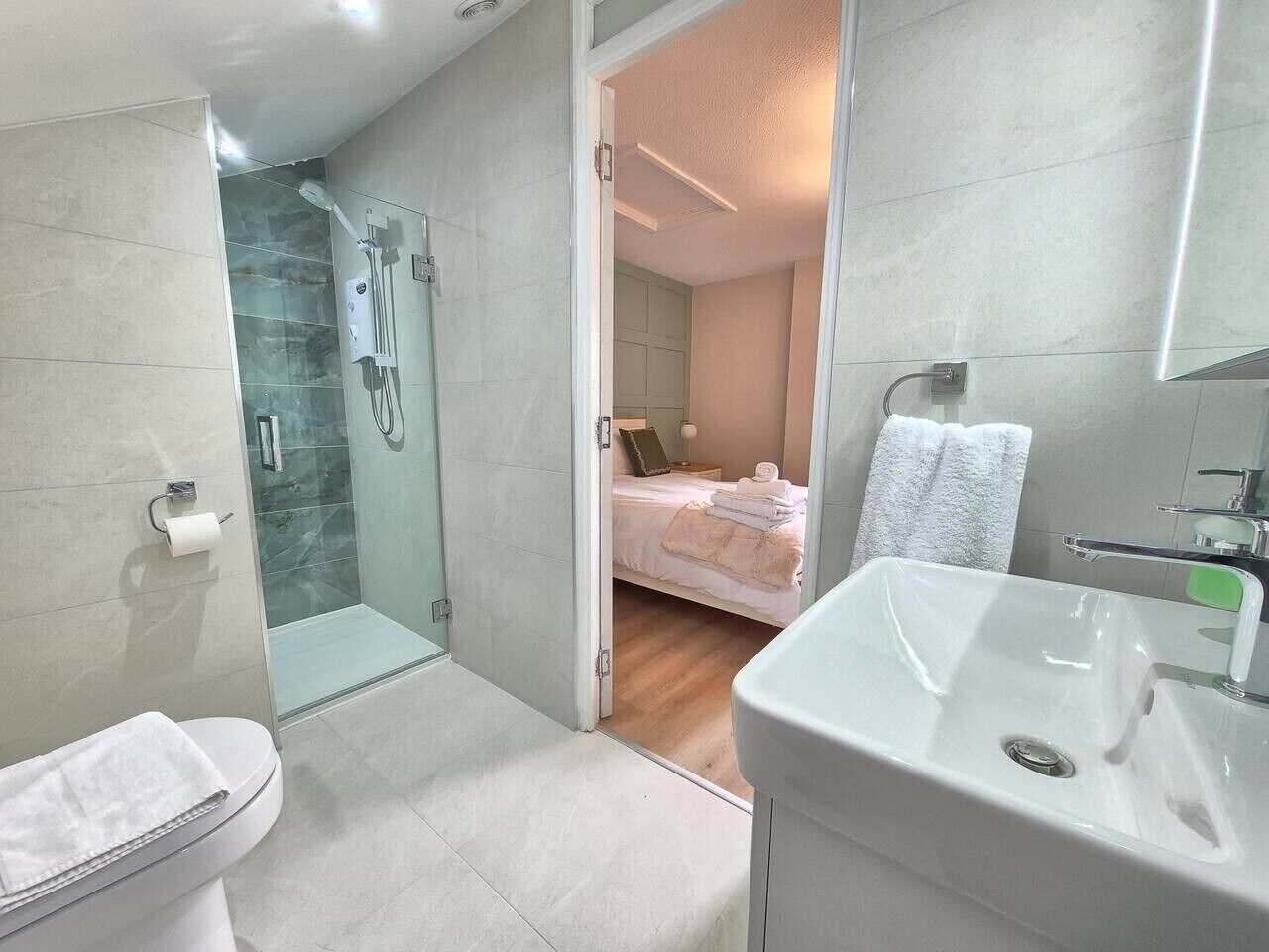 Hair dryer, towels