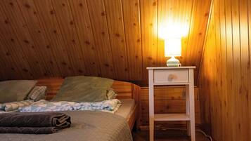 3 bedrooms, iron/ironing board, travel cot, bed sheets