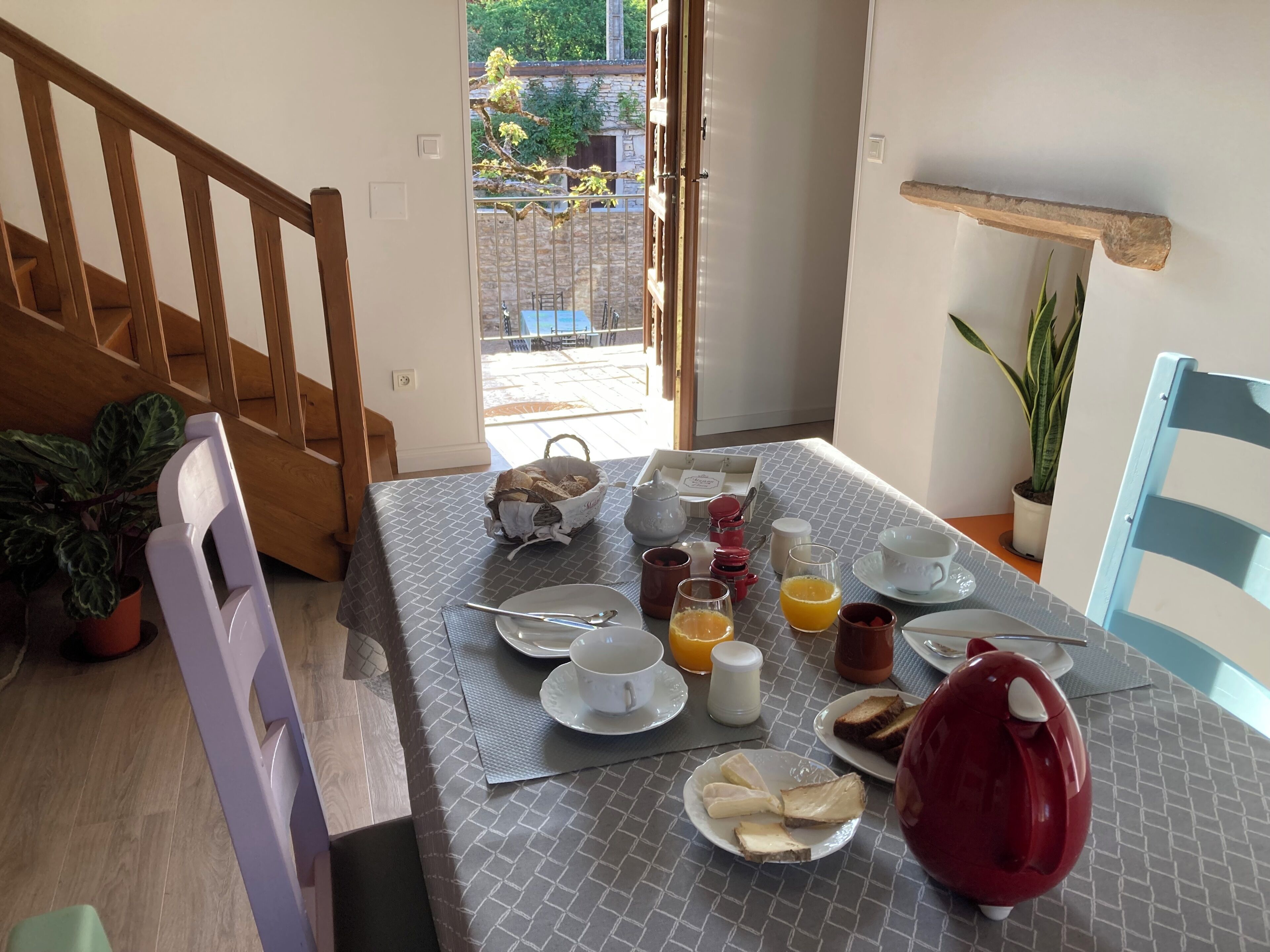 Desayuno continental gratuito y diario