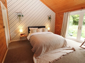 2 bedrooms, free WiFi, individually decorated, individually furnished - Bulrush Cabin (Carlisle)