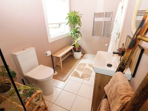 Shower - Bulrush Cabin (Carlisle)