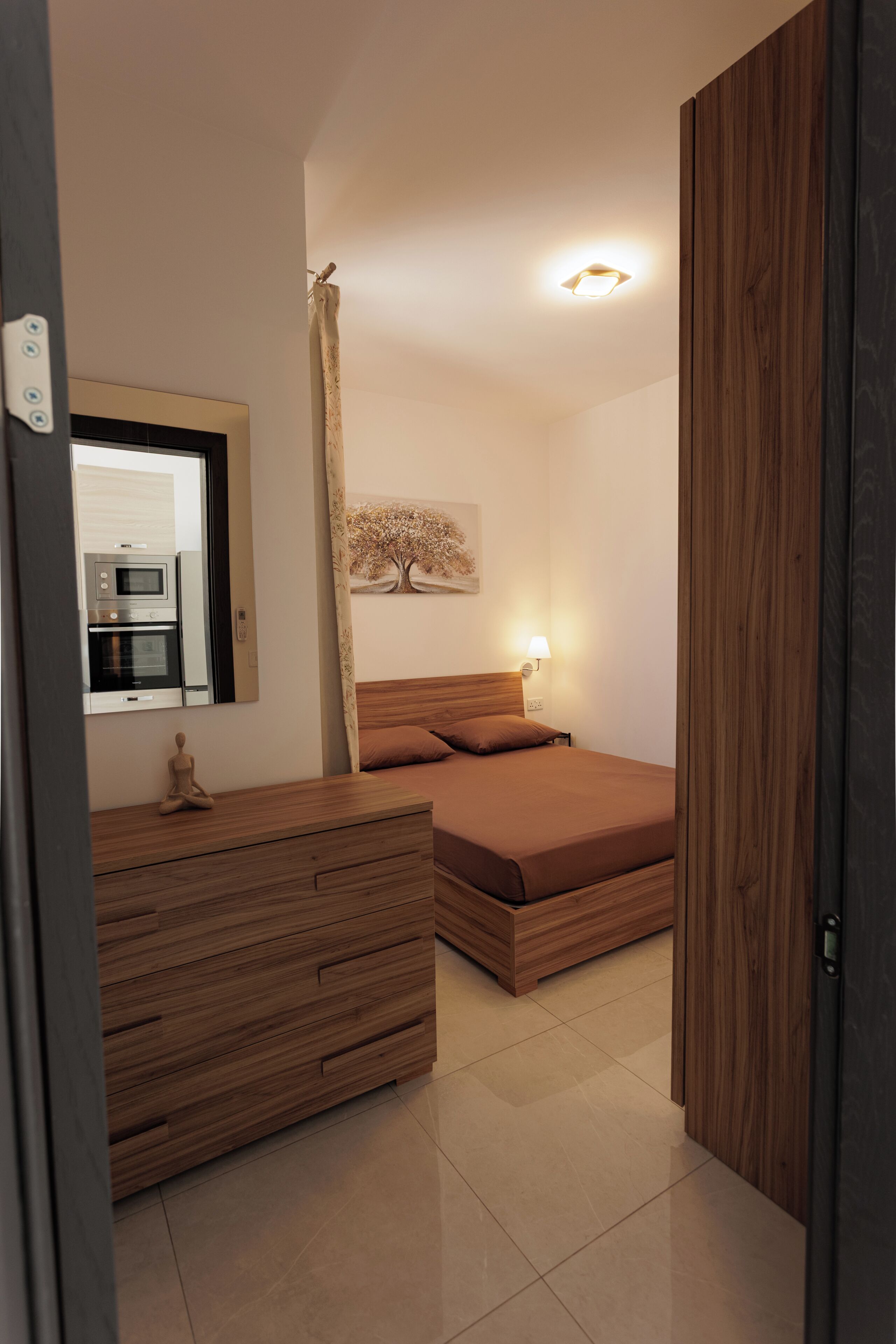 1 bedroom, iron/ironing board, WiFi (free), bed sheets