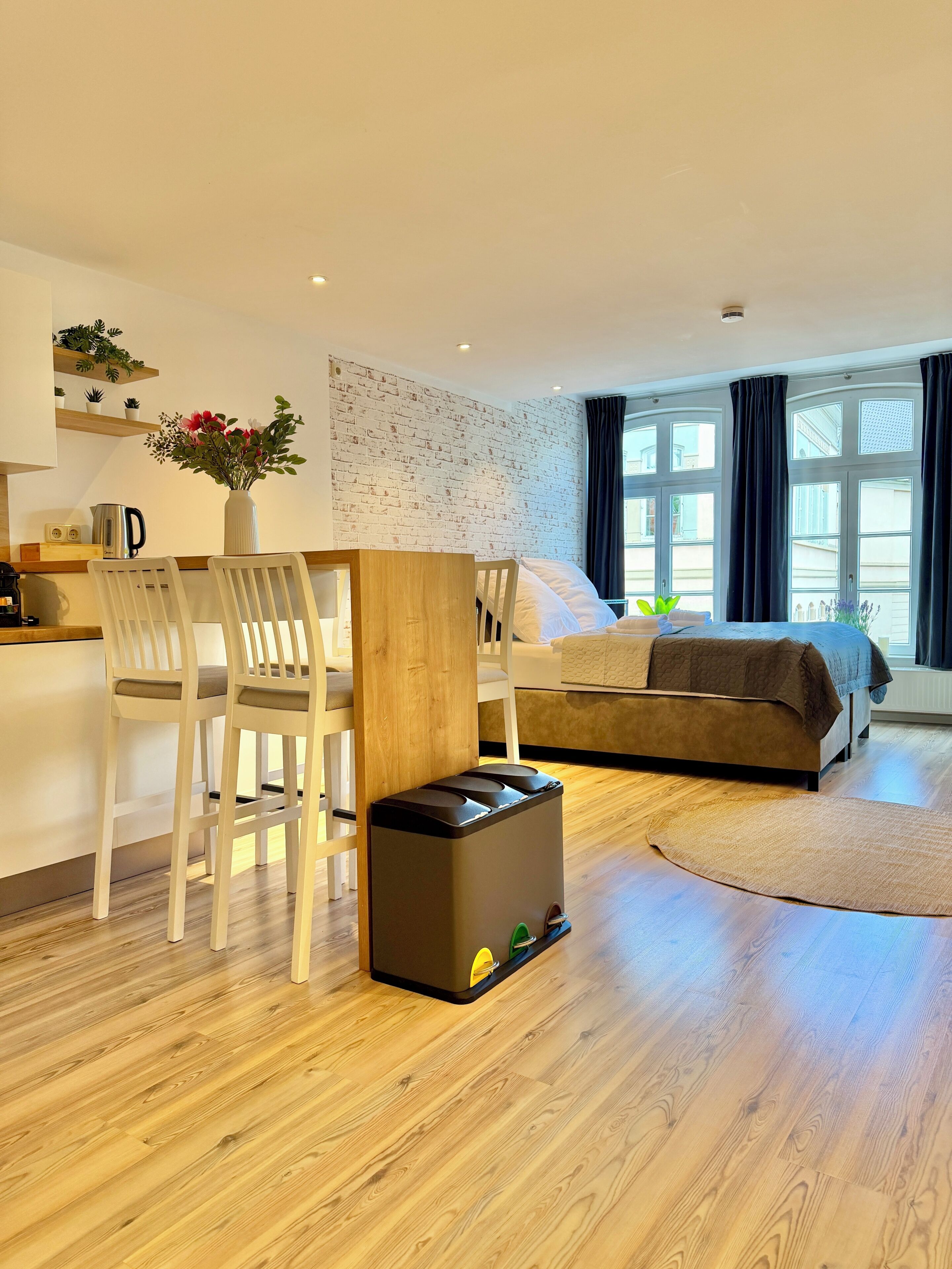 1 habitación, tabla de planchar con plancha, wifi y ropa de cama 