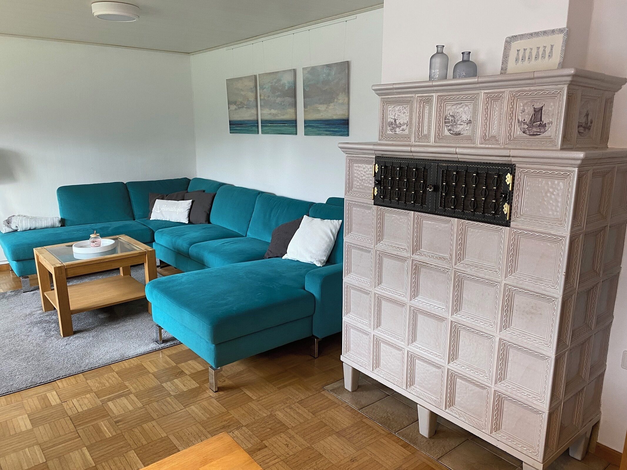 TV, fireplace, stereo