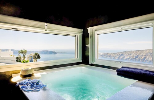 Honeymoon Suite With Jacuzzi Nea Premium Residences
