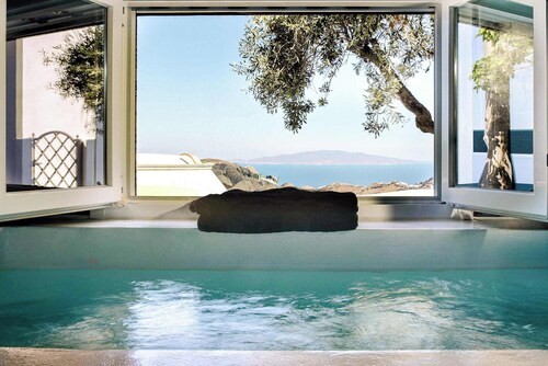 Grande Studio With Jacuzzi Nea Premium Residences