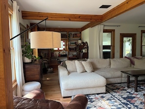 Living area - EAA Rental - Town of Algoma (Oshkosh)