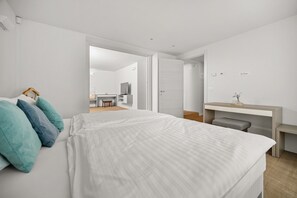 Zimmersafe, Bügeleisen/Bügelbrett, kostenloses WLAN, Bettwäsche
