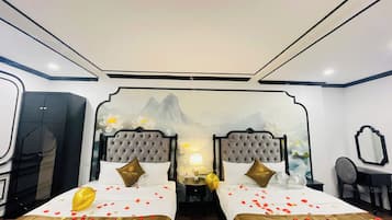 Deluxe Quadruple Room | Egyptian cotton sheets, premium bedding, down comforters