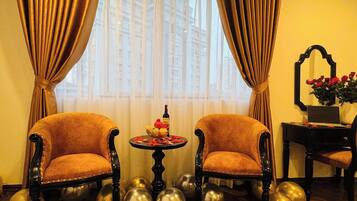 Executive Suite, City View | Egyptian cotton sheets, premium bedding, down comforters