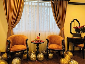 Executive Suite, City View