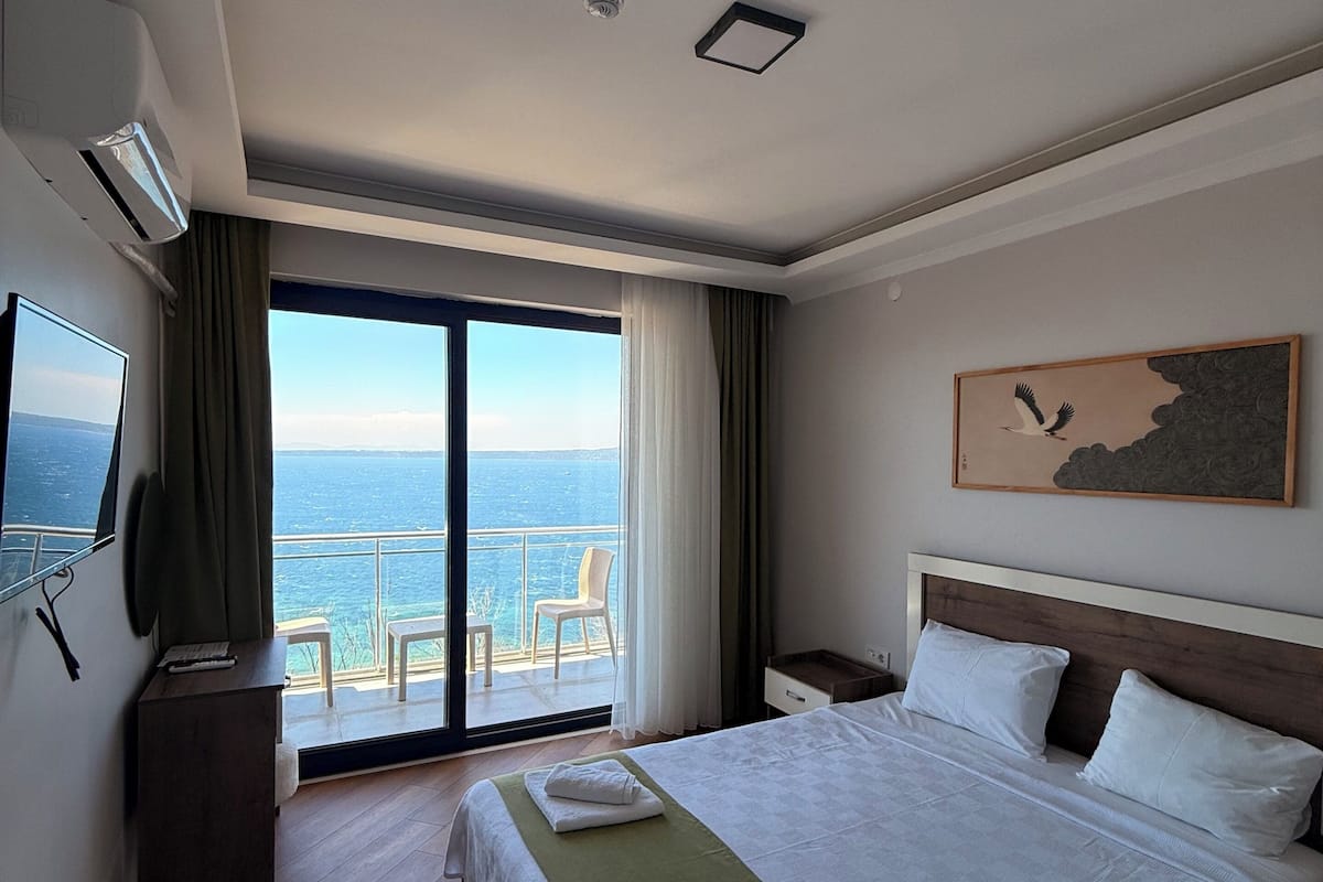 Classic Room, Balcony, Sea View | Free WiFi