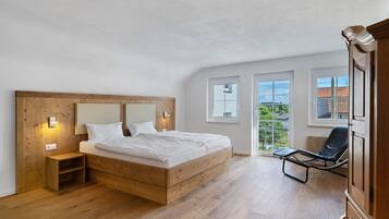WiFi, bed sheets