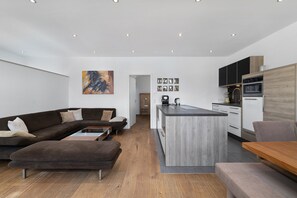 Interior - Holiday Home 'Haus Hohwieshof' with Private Terrace, Balcony and Wi-Fi (Hohenstein)